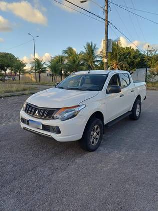 MITSUBISHI L200 TRITON 2.4 16V TURBO DIESEL SPORT GL CD 4P 4X4 MANUAL
