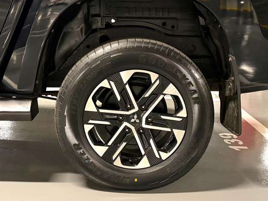 MITSUBISHI-L200 TRITON-2023