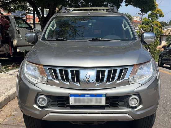MITSUBISHI-L200 TRITON-2.4 16V TURBO DIESEL SPORT HPE TOP CD 4P 4X4 AUTOMÁTICO MITSUBISHI-L200 TRITON-2017