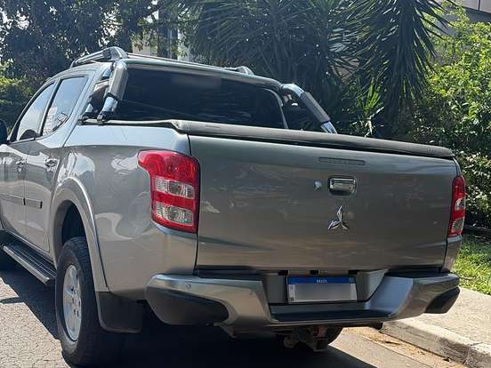 MITSUBISHI-L200 TRITON-2.4 16V TURBO DIESEL SPORT HPE TOP CD 4P 4X4 AUTOMÁTICO MITSUBISHI-L200 TRITON-2017