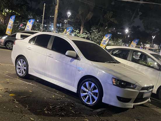 MITSUBISHI-LANCER-2.0 16V GASOLINA 4P AUTOMÁTICO MITSUBISHI-LANCER-2013