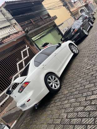 MITSUBISHI-LANCER-2013