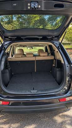 MITSUBISHI-OUTLANDER-2013