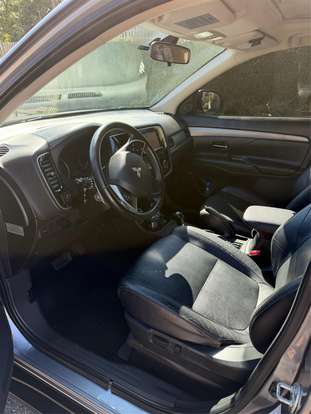 MITSUBISHI-OUTLANDER-3.0 GT 4X4 V6 24V GASOLINA 4P AUTOMÁTICO MITSUBISHI-OUTLANDER-2015