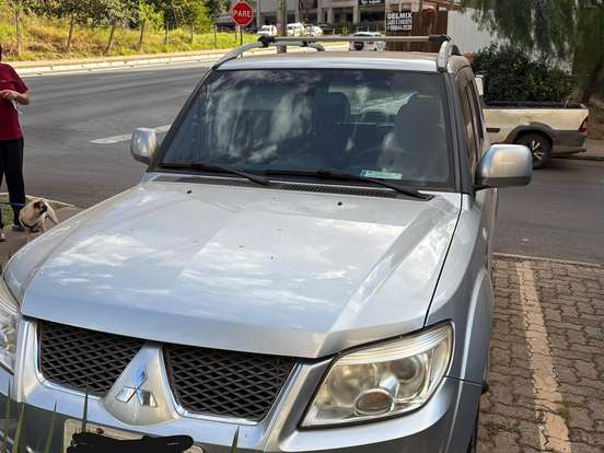 MITSUBISHI-PAJERO TR4-2.0 4X2 16V 140CV FLEX 4P AUTOMÁTICO MITSUBISHI-PAJERO TR4-2014