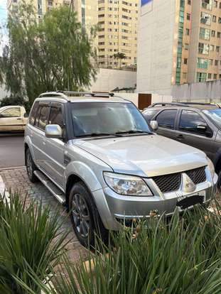 MITSUBISHI-PAJERO TR4-2.0 4X2 16V 140CV FLEX 4P AUTOMÁTICO MITSUBISHI-PAJERO TR4-2014