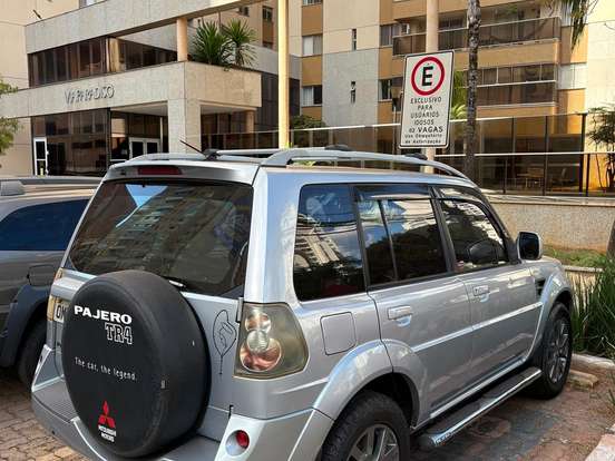 MITSUBISHI-PAJERO TR4-2.0 4X2 16V 140CV FLEX 4P AUTOMÁTICO MITSUBISHI-PAJERO TR4-2014