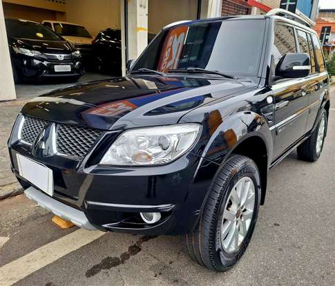 MITSUBISHI-PAJERO TR4-2011