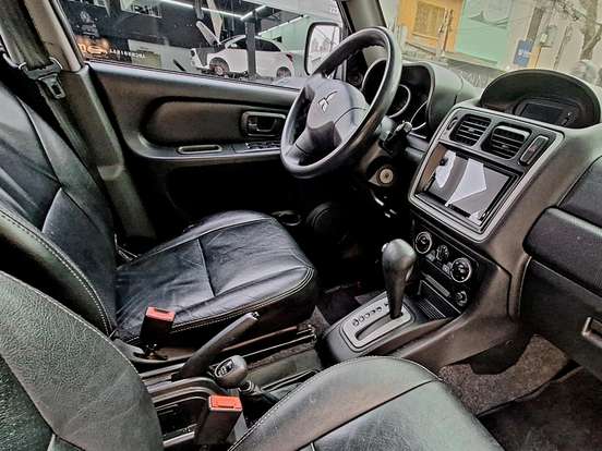 MITSUBISHI-PAJERO TR4-2.0 4X4 16V 140CV FLEX 4P AUTOMÁTICO MITSUBISHI-PAJERO TR4-2011