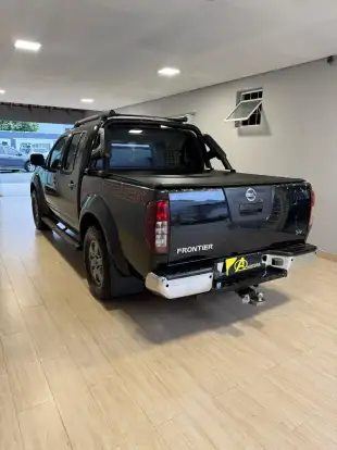 NISSAN-FRONTIER-2015