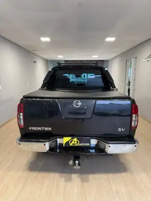 NISSAN-FRONTIER-2015