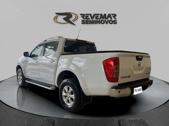 NISSAN-FRONTIER-2.3 16V TURBO DIESEL LE CD 4X4 AUTOMÁTICO NISSAN-FRONTIER-2018