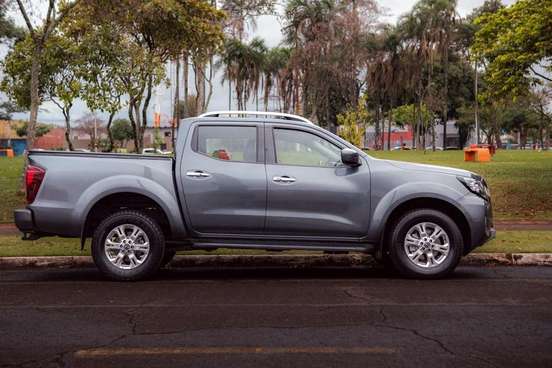 NISSAN-FRONTIER-2023
