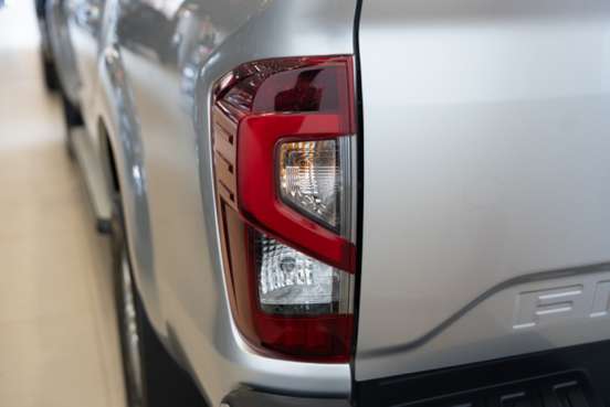 NISSAN-FRONTIER-2024