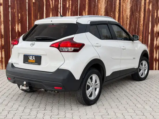 NISSAN-KICKS-2020