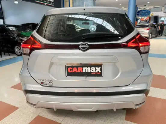 NISSAN-KICKS-2024