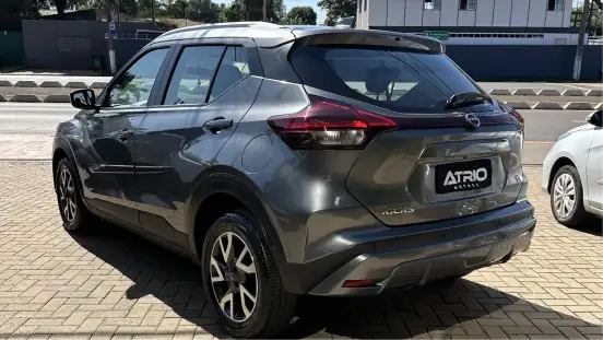 NISSAN-KICKS-2023