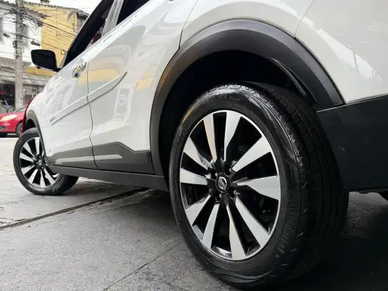 NISSAN-KICKS-2019