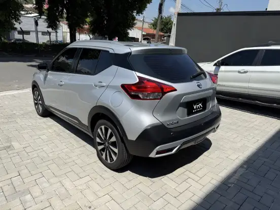 NISSAN-KICKS-1.6 16V FLEXSTART SL 4P XTRONIC NISSAN-KICKS-2016