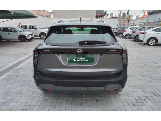 NISSAN-KICKS-2025
