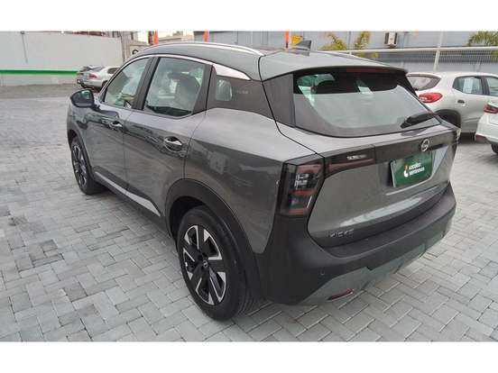 NISSAN-KICKS-2025
