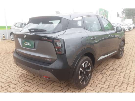 NISSAN-KICKS-2025