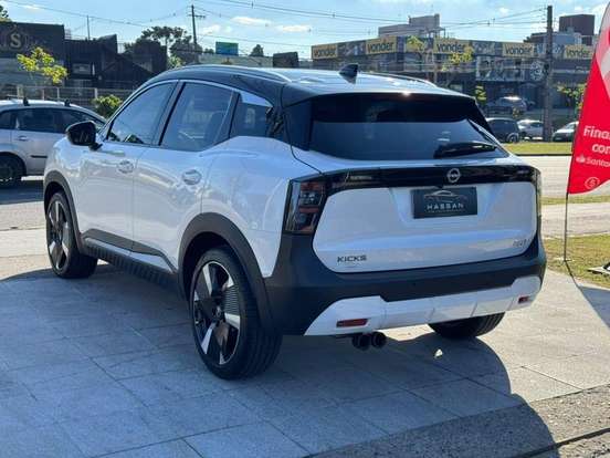 NISSAN-KICKS-2025