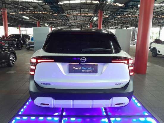 NISSAN-KICKS-2025