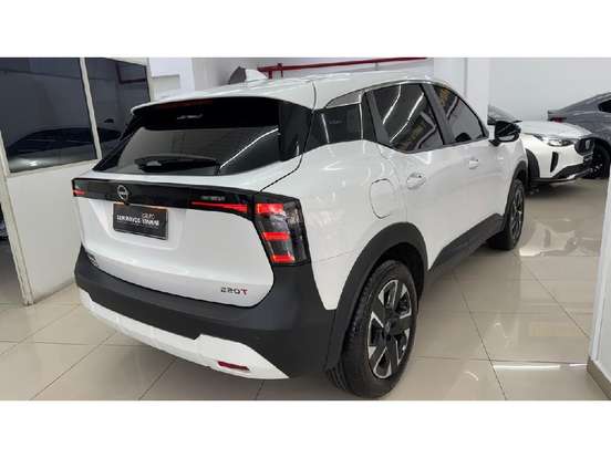 NISSAN-KICKS-2025