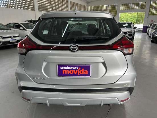 NISSAN-KICKS-2023