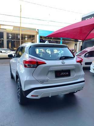 NISSAN-KICKS-2022
