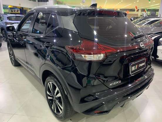 NISSAN-KICKS-2023