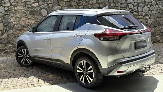 NISSAN-KICKS-2024