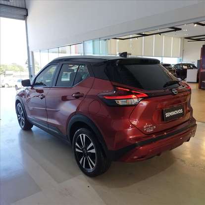 NISSAN-KICKS-2023