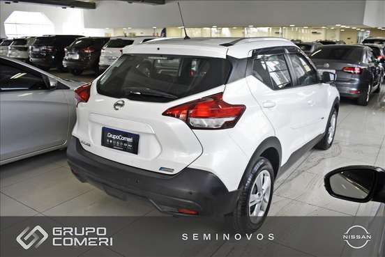 NISSAN-KICKS-2018