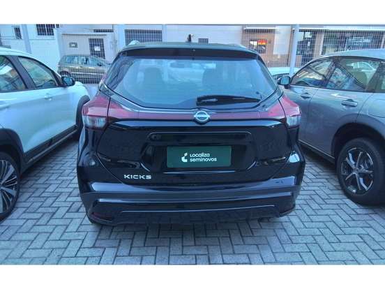 NISSAN-KICKS-2024
