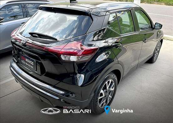 NISSAN-KICKS-2023