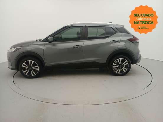 NISSAN-KICKS PLAY-2025