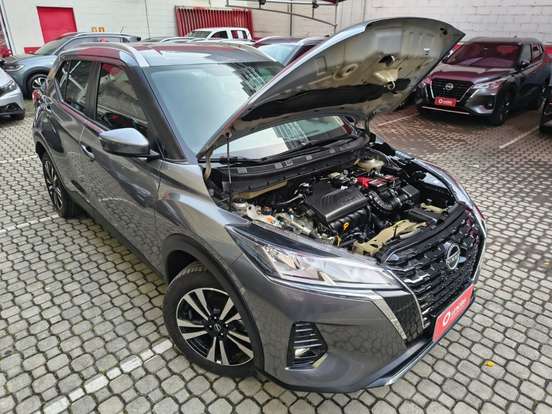 NISSAN-KICKS PLAY-2025