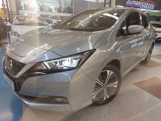 NISSAN-LEAF-2021