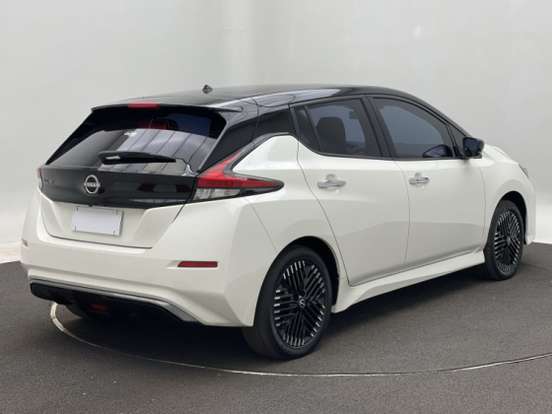 NISSAN-LEAF-B12P 40 ELÉTRICO NISSAN-LEAF-2022