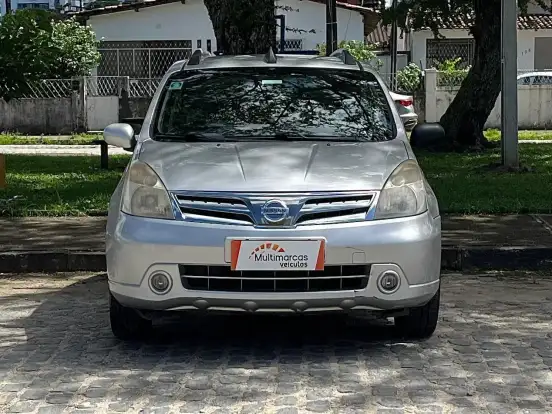 NISSAN-LIVINA-2012