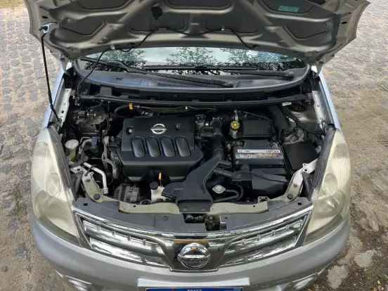 NISSAN-LIVINA-1.8 S 16V FLEX 4P AUTOMÁTICO NISSAN-LIVINA-2012