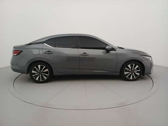 NISSAN-SENTRA-2025