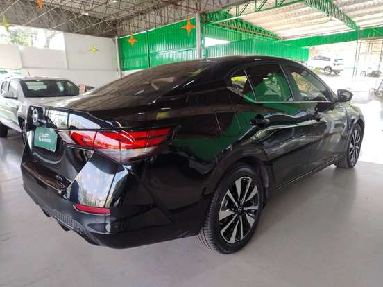 NISSAN-SENTRA-2025