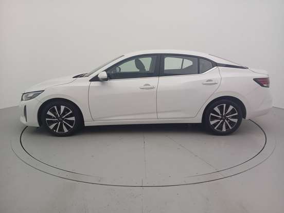 NISSAN-SENTRA-2024