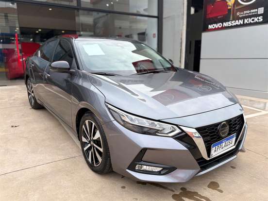 NISSAN-SENTRA-2023