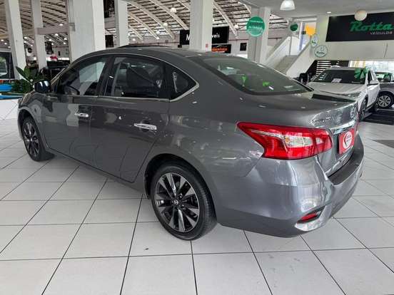 NISSAN-SENTRA-2017