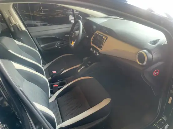NISSAN-VERSA-2023