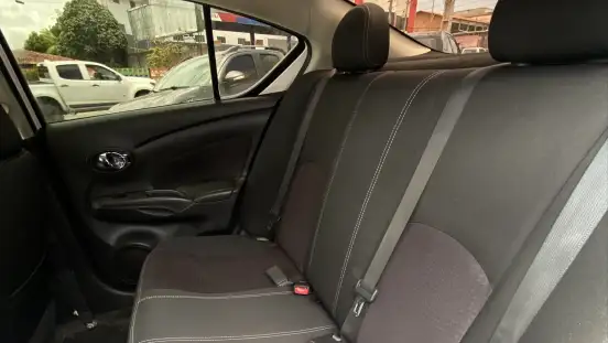 NISSAN-VERSA-2015